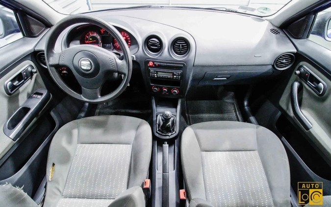 Seat Ibiza cena 4999 przebieg: 185000, rok produkcji 2004 z Przecław małe 191